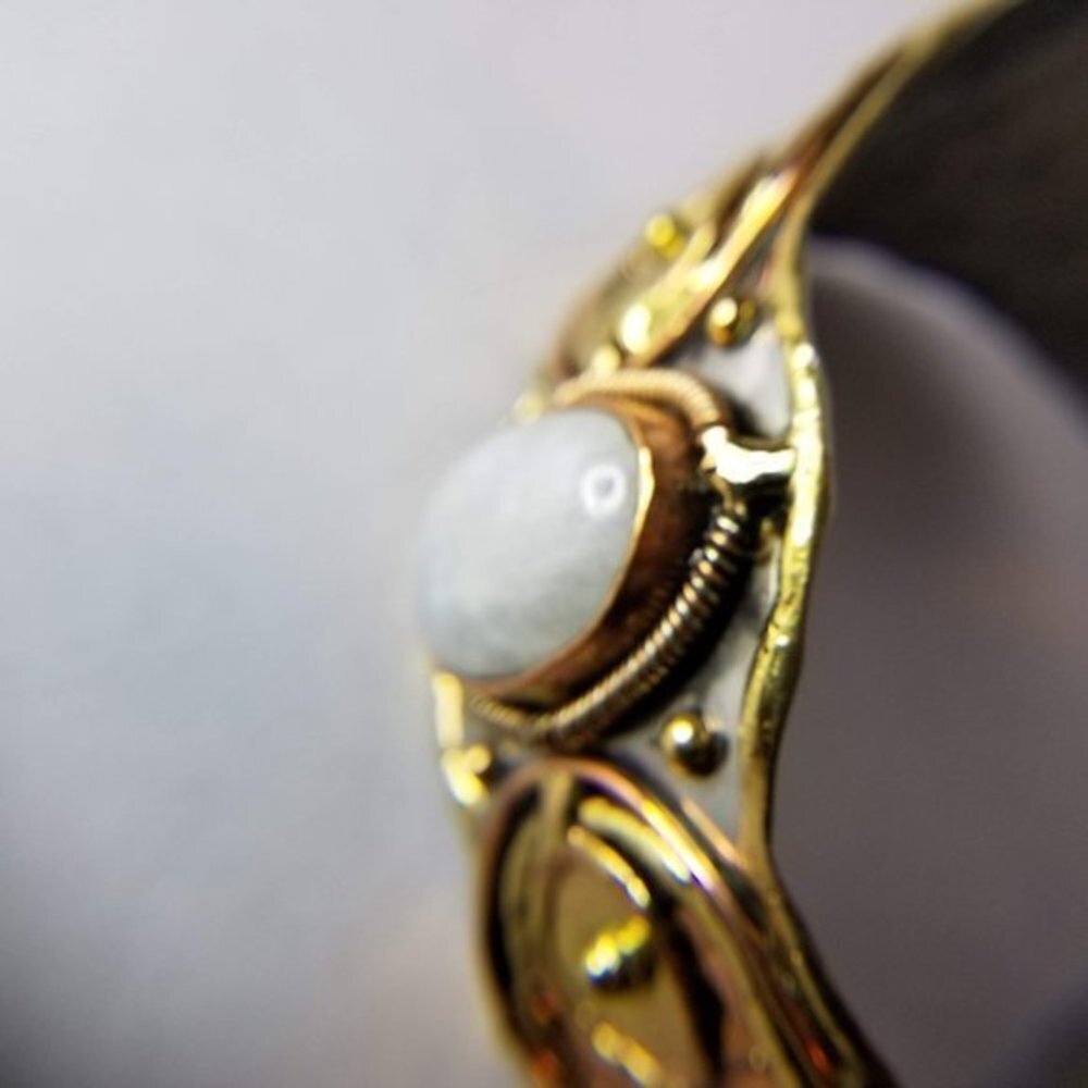 New With Tags Artisan Handcrafted Natural Moonstone Cuff Bracelet - Picture 3 of 11